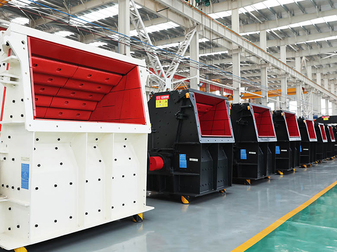 砂石骨料一般采用粗碎、中碎及細碎制砂三段破碎作業(yè)分別用哪些設(shè)備呢？